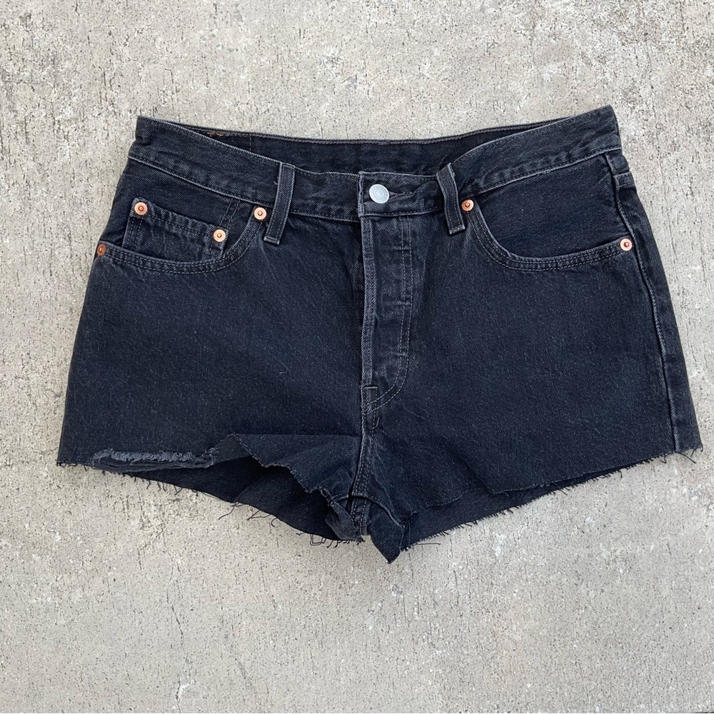 Levi's Black Jean Shorts High-Waisted Distressed